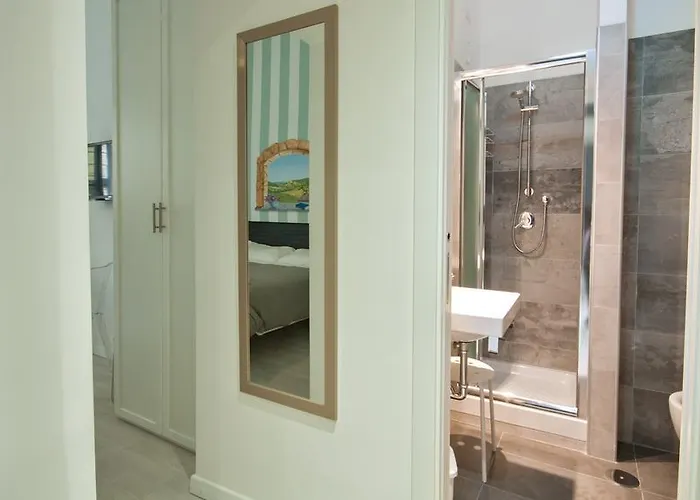 Gallery 101 Bed & Breakfast 3*