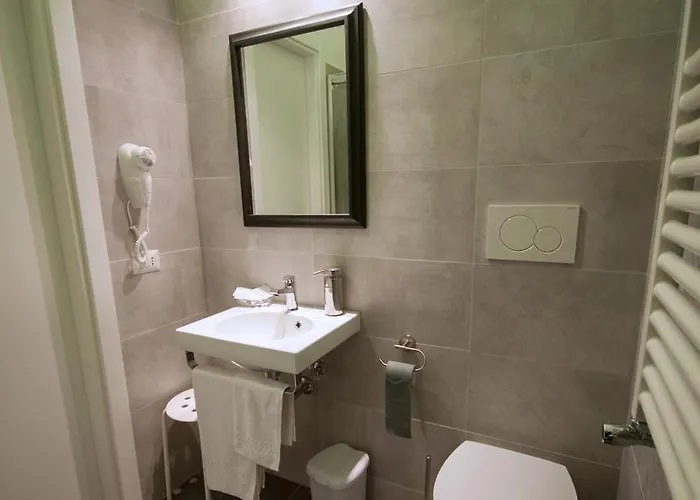 Gallery 101 Bed & Breakfast Rom