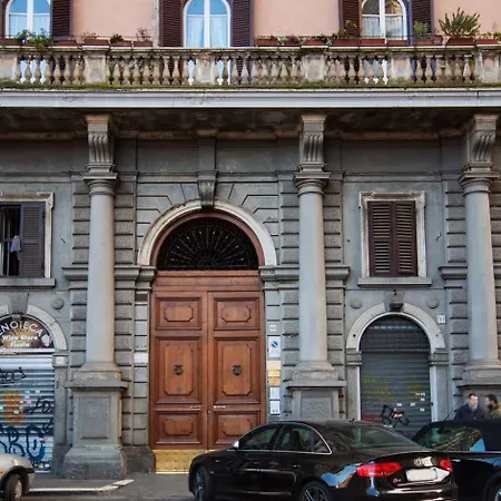 Gallery 101 3* Rome