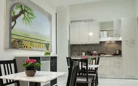 فندق مبيت وإفطار Gallery 101 3*